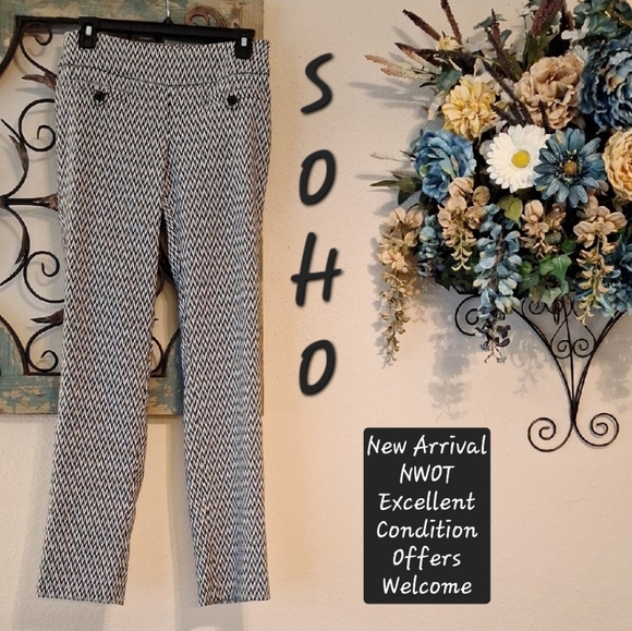 Soho Apparel Black/White Patterned Pants. Excellent Condition NWOT Size Small - Picture 1 of 6